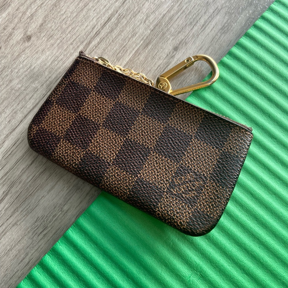 Louis Vuitton Damier Canvas coin pouch